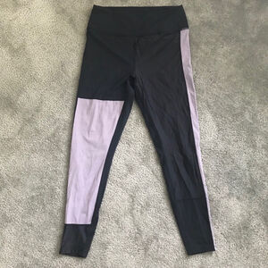 EUC ALALA Colorblock Black & Gray 7/8 Leggings
